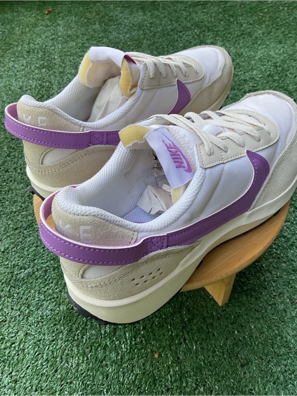 Nike Waffle Debut Women’s Size 8 White Purple Sneakers DH9523-104 - Picture 6 of 11